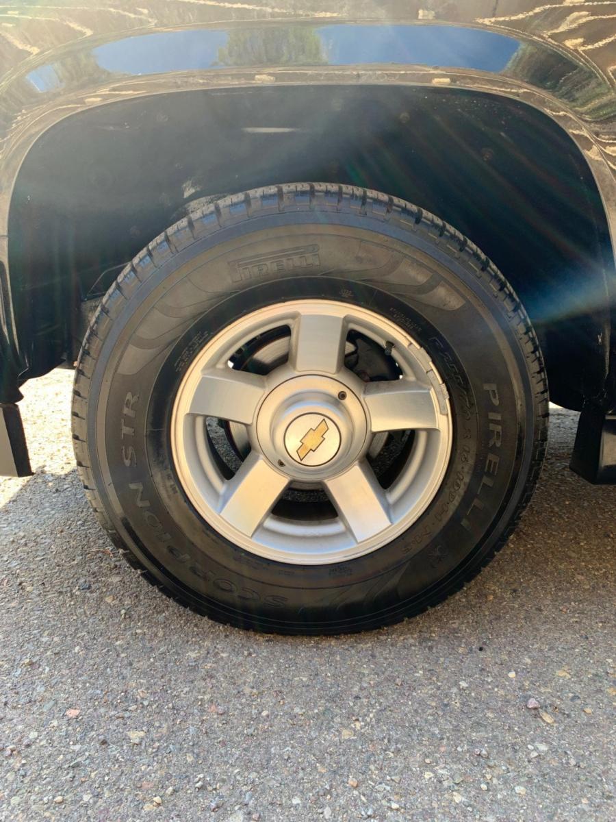 Колеса Chevrolet Tahoe Limited (GMT840) 2000 года  (фото 97 из 233)